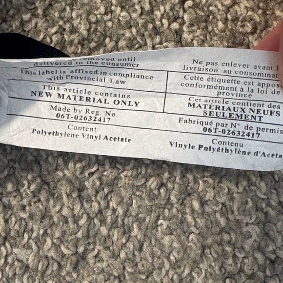 Roots Grey Bucket Crossbody Bag - Picture 12 of 13